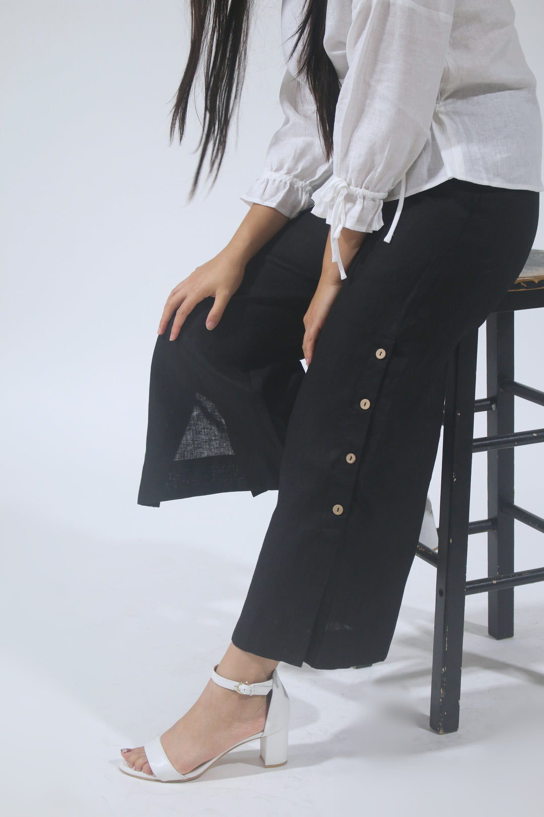 Alice 100% Linen Pants With Button Detail