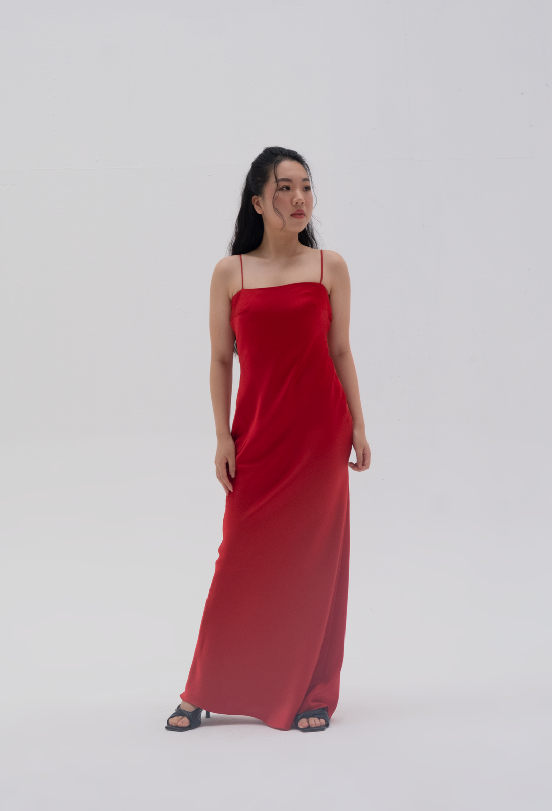 Simple Silk Maxi Gown Red / M Simple Silk Maxi Gown Red / M